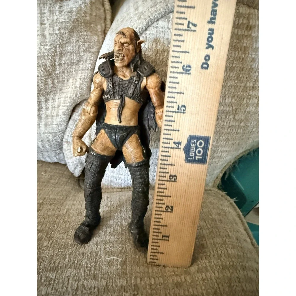 ToyBiz Lord Of The Rings The Two Towers Sharku 2003 Action Figure Loose‎ 7.5